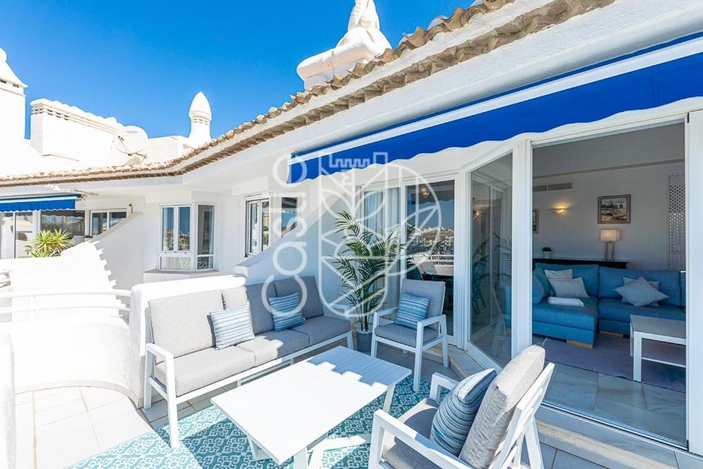 Puerto De Benalmadena Apartamento Vacacional Con Vistas Al Mar Y Yates Tres Habitaciones 2 Banos Zewnętrze zdjęcie