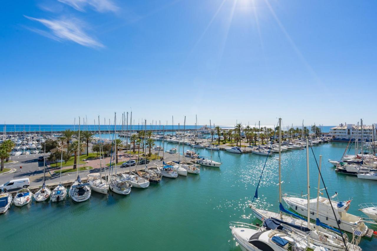 Puerto De Benalmadena Apartamento Vacacional Con Vistas Al Mar Y Yates Tres Habitaciones 2 Banos Zewnętrze zdjęcie